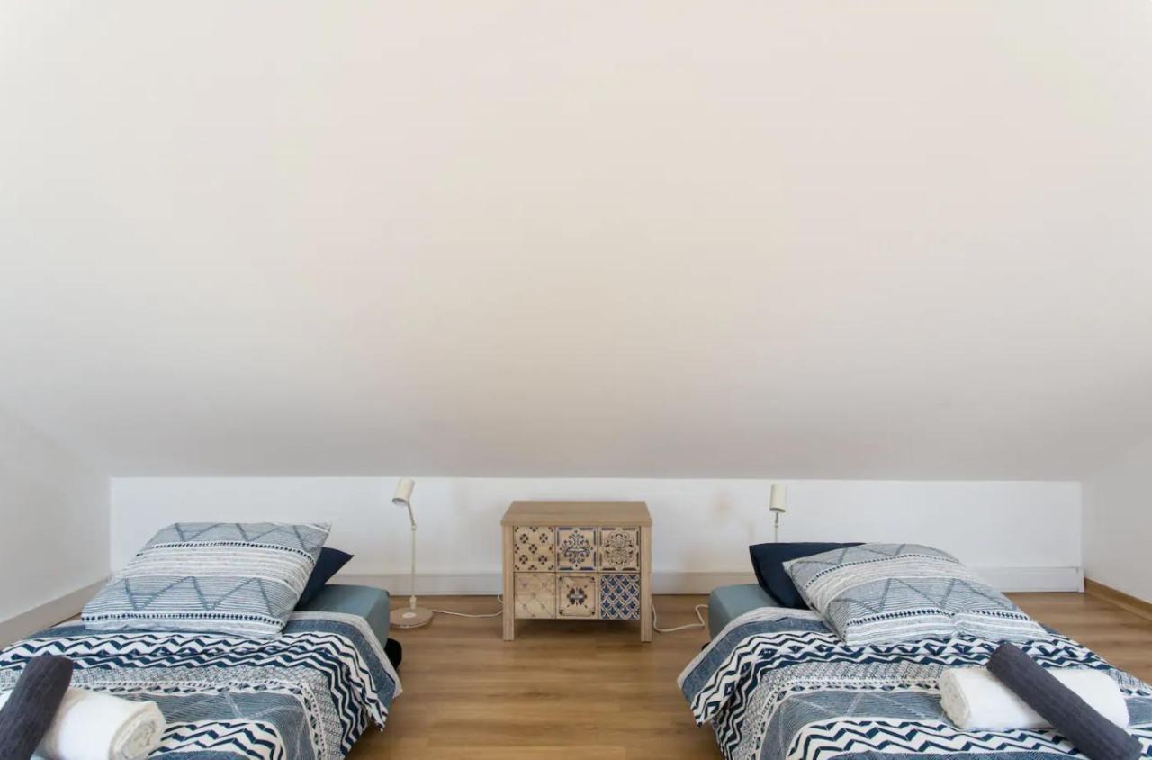 Beautiful 3-Story House In Chiado With A 40M² Private Terrace Lejlighed Lisboa Eksteriør billede