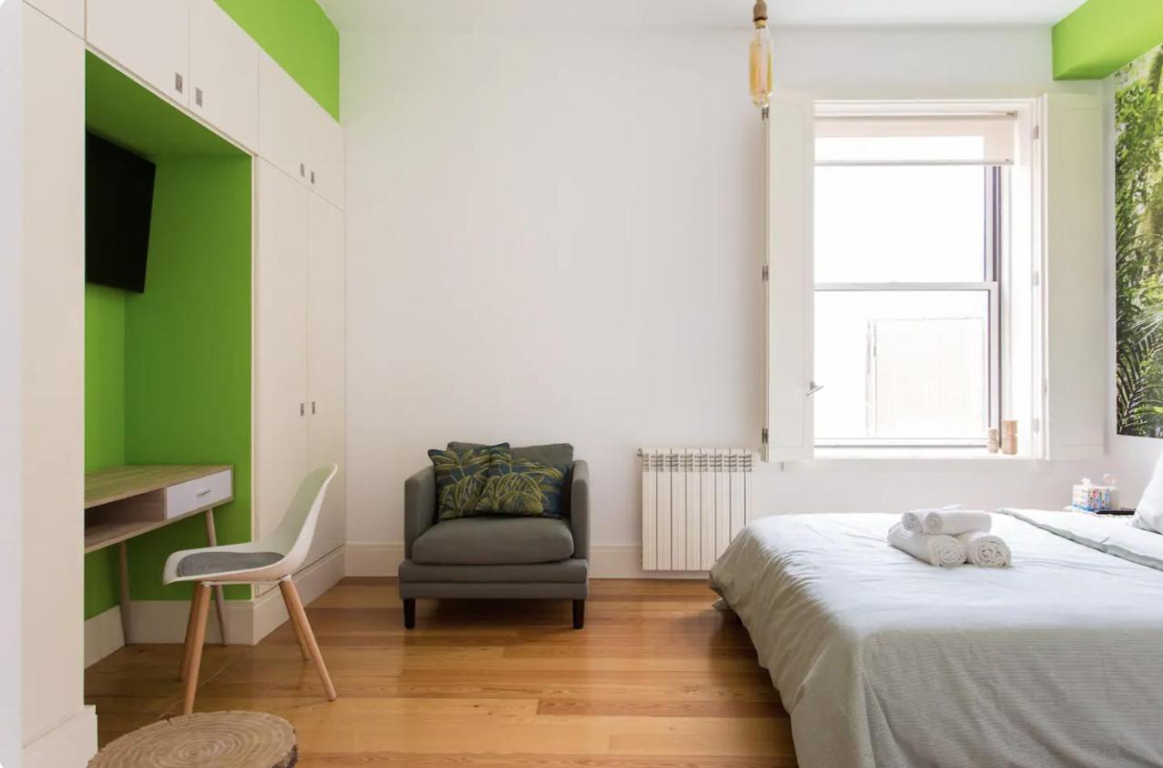 Beautiful 3-Story House In Chiado With A 40M² Private Terrace Lejlighed Lisboa Eksteriør billede