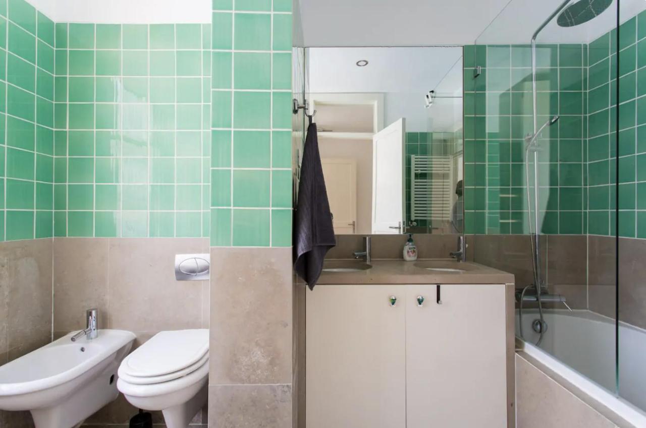 Beautiful 3-Story House In Chiado With A 40M² Private Terrace Lejlighed Lisboa Eksteriør billede